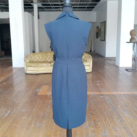 Elegant Navy Sleeveless Wrap Dress - Picture 3 of 12